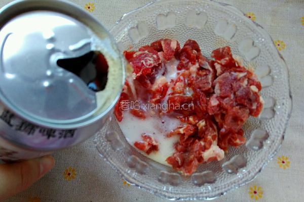 腰果炒牛肉的做法图解2