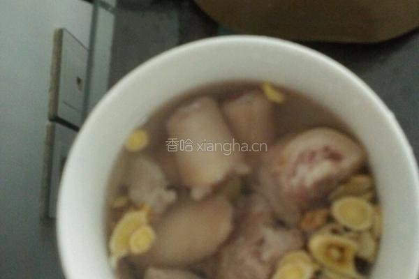 玉屏风炖猪尾巴的做法图解3