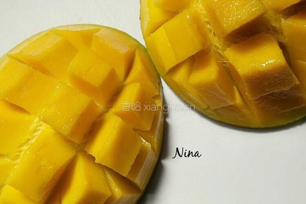 蛋奶芒果冰激凌的做法图解1