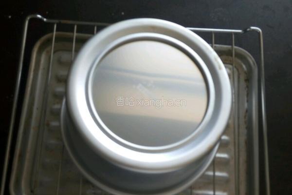 戚风蛋糕的做法图解9