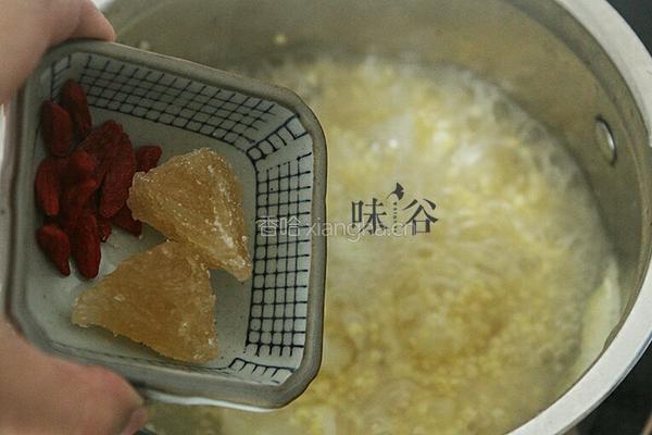 小米百合粥的做法图解5