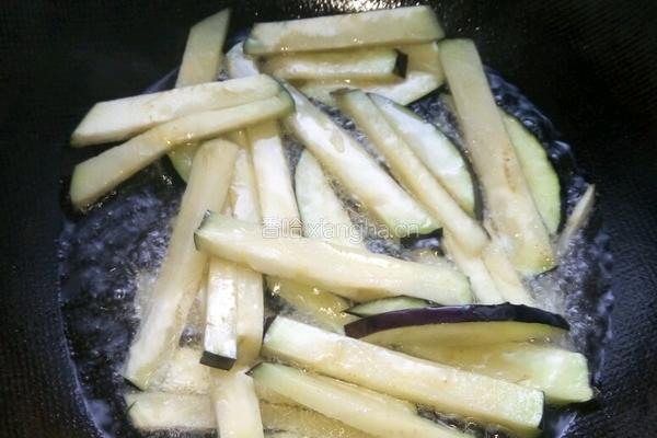 酱茄条的做法图解3