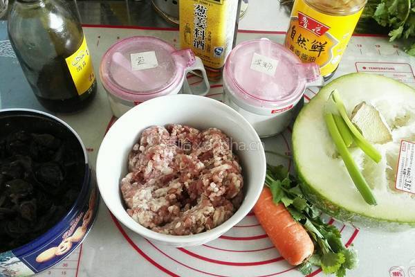 冬瓜羊肉汤的做法图解1