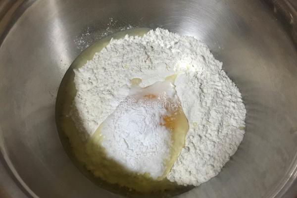自制家庭无矾碱油条的做法图解3