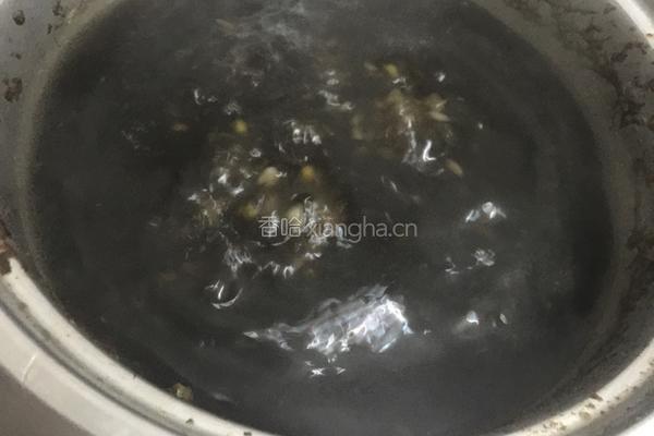 绿豆黑米粥的做法图解4