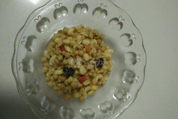 牛奶水果麦片配黄桃的做法图解1