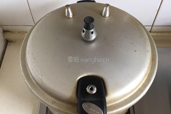 炖猪蹄的做法图解5