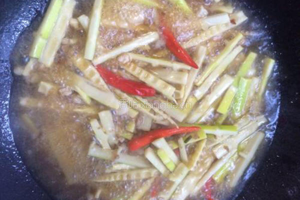 葱油焖春笋的做法图解8