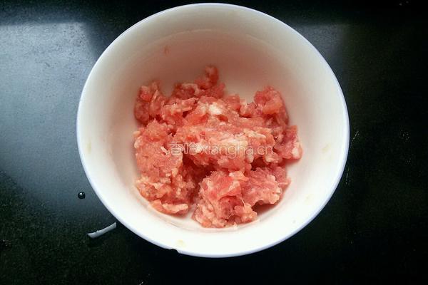 牛肉末烧豆腐的做法图解2