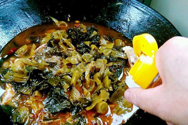  酸菜鱼的做法图解11