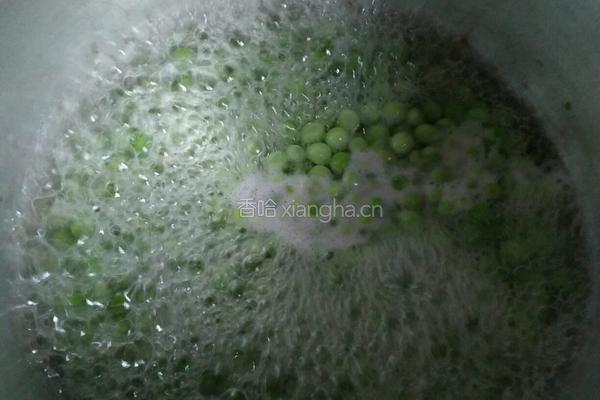 豌豆糯米饭的做法图解2