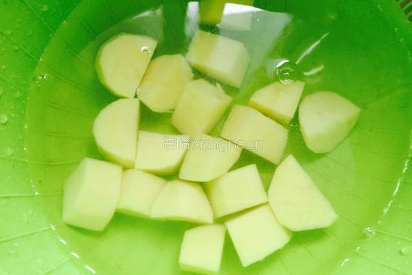 刀豆炒土豆的做法图解1