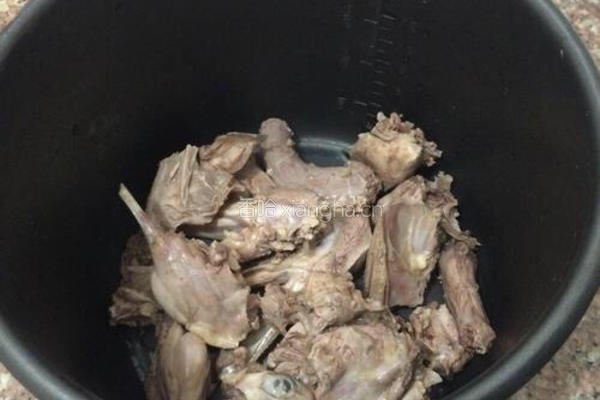 滋补老鸭汤的做法图解5