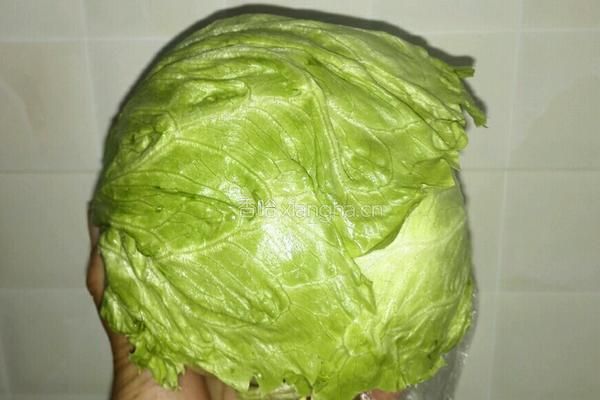 白灼圆生菜的做法图解1