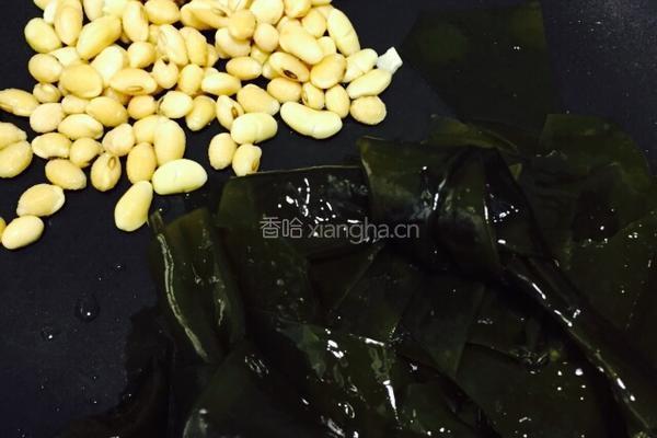 黄豆海带大骨汤的做法图解4