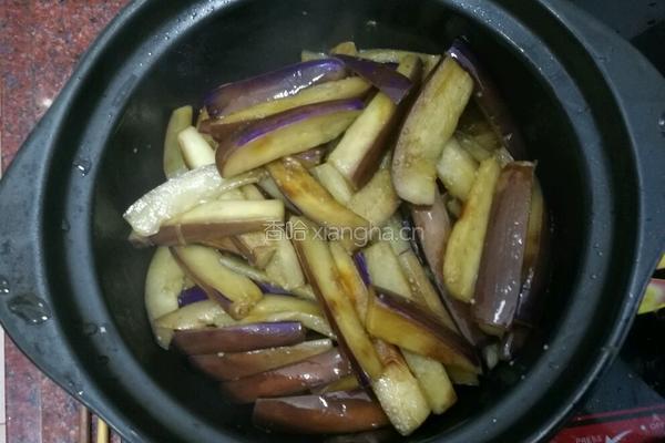 肉末咸鱼茄子煲的做法图解7