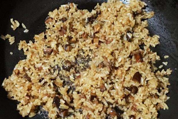 香菇肉丁油饭的做法图解8