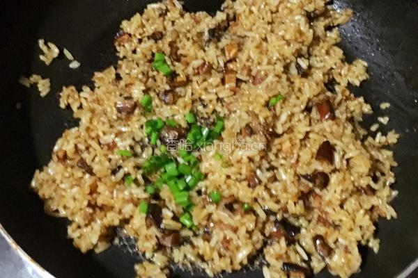 香菇肉丁油饭的做法图解9
