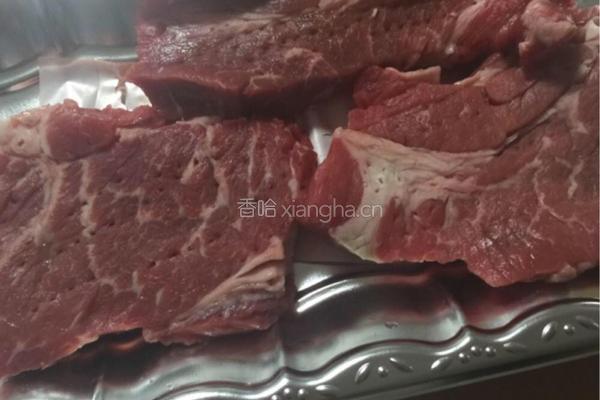 教你如何让牛排肉质变软的做法图解1