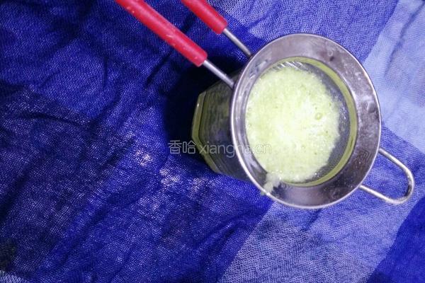 菠萝黄瓜汁的做法图解7