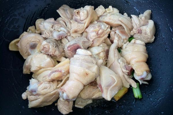 鸡腿炖蘑菇的做法图解6