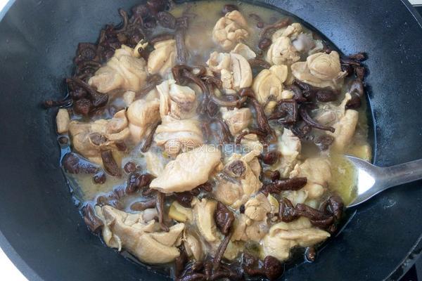鸡腿炖蘑菇的做法图解10