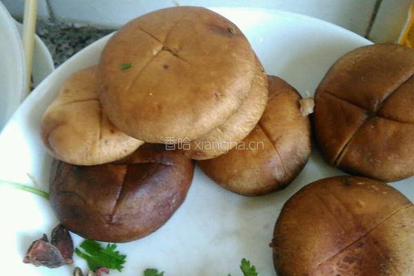 香菇炖土鸡的做法图解3