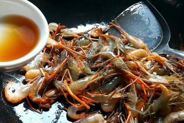 韭菜炒河虾的做法图解4