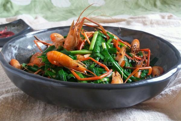 韭菜炒河虾的做法图解9