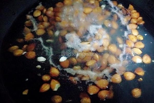 蒜香菠菜梗的做法图解2
