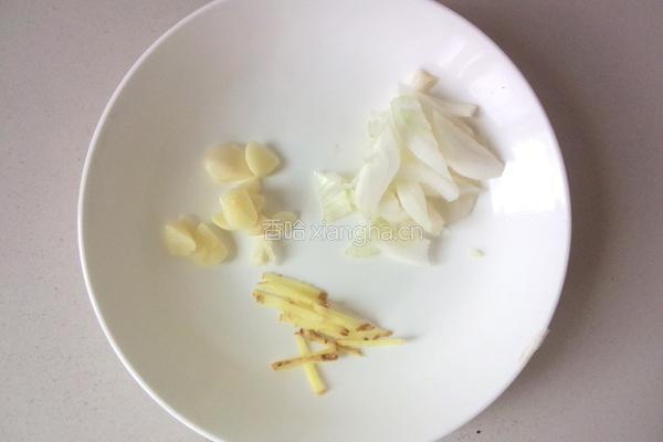 家常鱼香肉丝的做法图解2