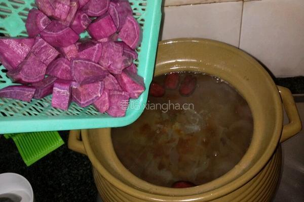 雪燕桃胶皂角羹的做法图解3