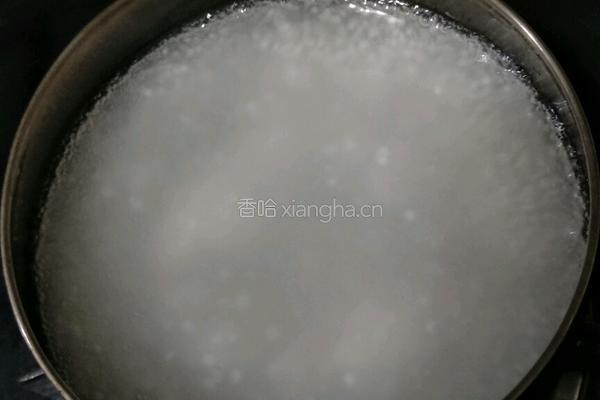 椰汁香芒西米露的做法图解1