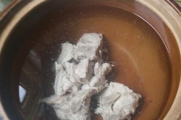 番茄土豆排骨汤的做法图解8