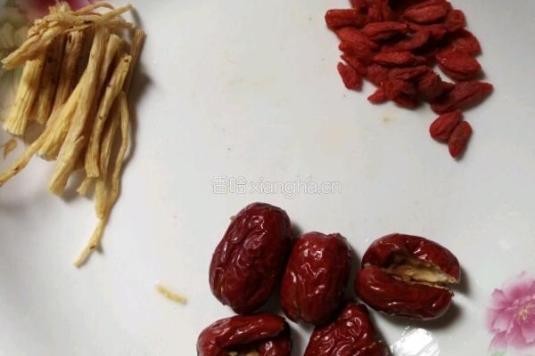 山鸡山药滋补汤的做法图解2