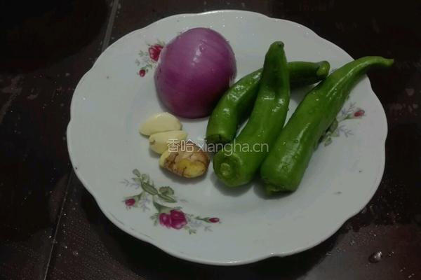 青椒牛肉炒饭的做法图解2