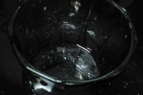哈密瓜茶冻露的做法图解2