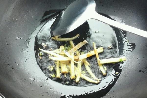 蚝油啤酒鸡翅根的做法图解4