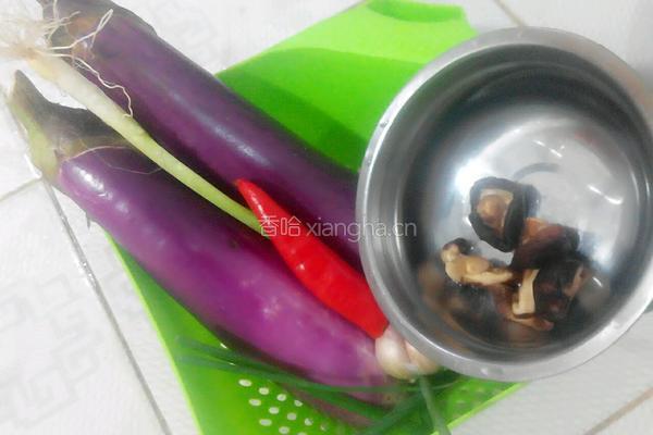 家常酱茄子的做法图解1