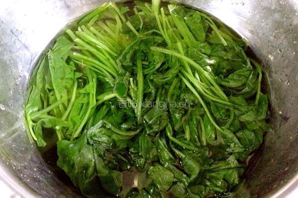 老醋菠菜花生米的做法图解7
