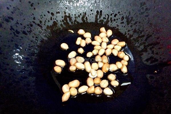 老醋菠菜花生米的做法图解16