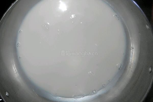 港式奶茶的做法图解6