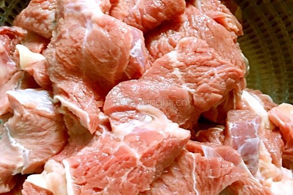 家常红烧牛肉的做法图解1