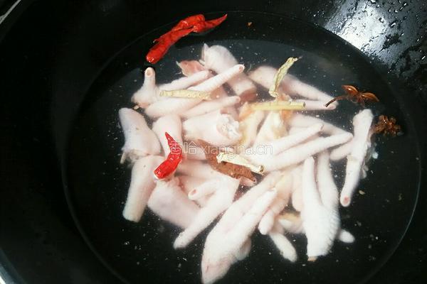 麻辣鸡爪的做法图解4