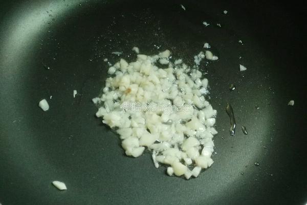 蒜香酱汁生菜的做法图解5