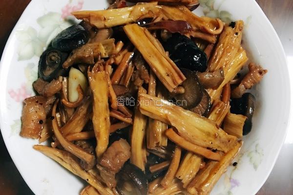 香菇腐竹闷肉的做法图解8