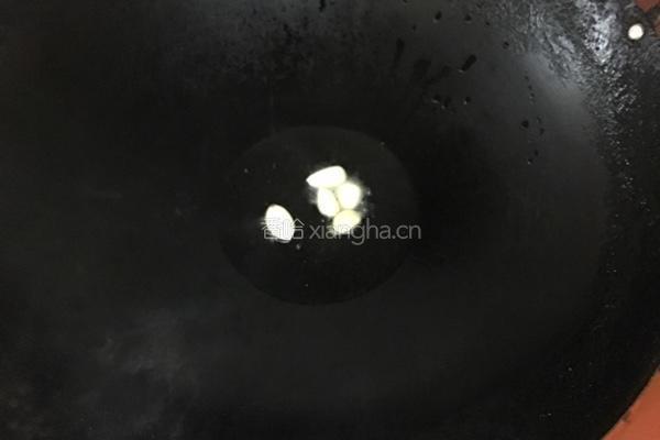 香菇腐竹闷肉的做法图解4