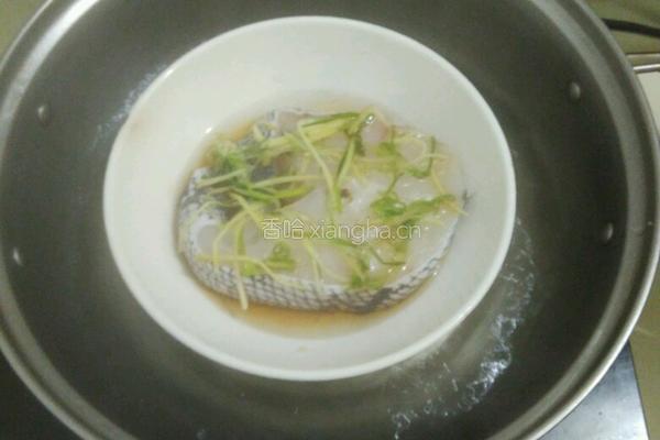 清蒸鳕鱼的做法图解2