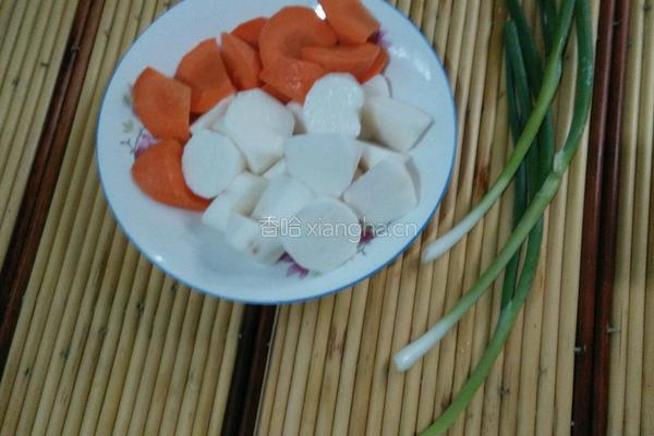 排骨山药汤的做法图解2