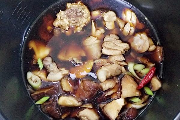 家传黄焖鸡的做法图解3